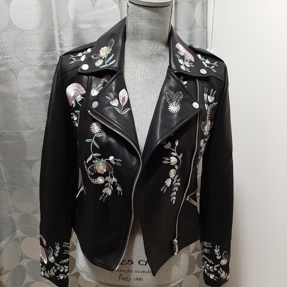 EVERNEW Jackets & Blazers - 💐AMAZING floral vegan leather moto💐